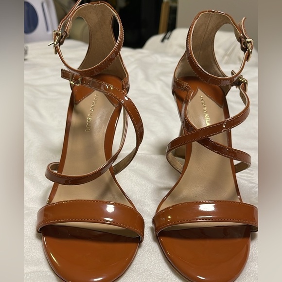 Antonio Melani Hadley Strappy Caramel  Brown Patent  Sandals High Heels Size 6.5 - Picture 2 of 6
